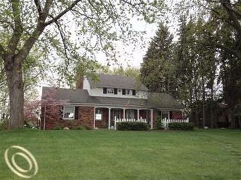 44118 Harmony Ln, Belleville, MI 48111 | Zillow