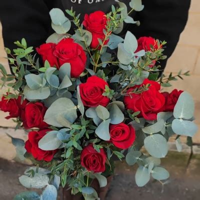 Freedom Rose Bouquet Buy Online Or Call