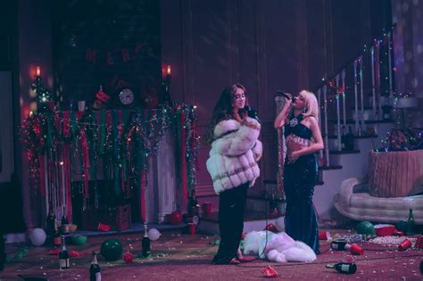 Recensie Review A Nonsense Christmas With Sabrina Carpenter ★★★★ Netflix