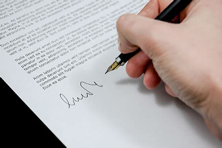 The Importance of Signing a Cover Letter - Job-Applications.com