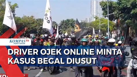 Pengemudi Ojol Unjuk Rasa Di Mapolda Jatim Minta Polisi Usut Kasus