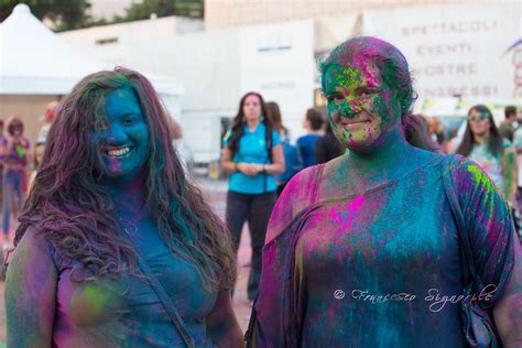 Holi Festival Dell Oriente Napoli Settembre Flickr