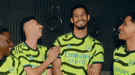 Arsenal Gunners Away Kit For Season Released Bbc Sport