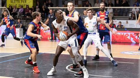 Tiri Liberi Sul Basket Orobico Treviglio Non Sa Pi Vincere Sport