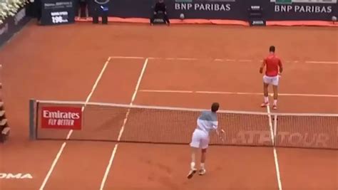 Novak Djokovic Se Enoj Con Cameron Norrie En El Master De Roma