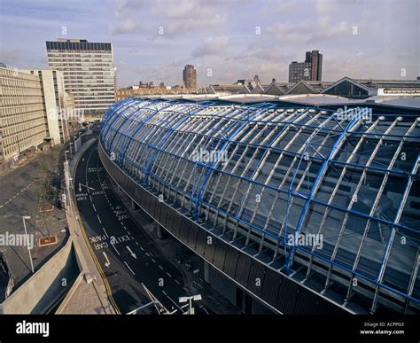 Glass canopy roof at Waterloo International Station Stock Photo - Alamy