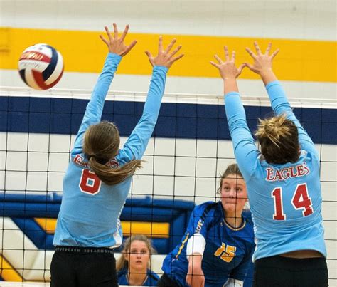 Volleyball Oconto Blue Devils Stop Clippers Fall To Southern Door