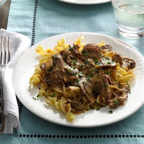 Slow Cooker Mushroom Beef Stroganoff Recipe How To Make It Taste Of Home