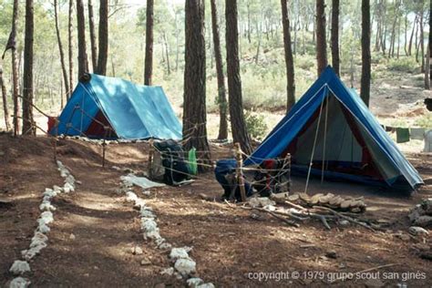 Siempre Listos Para Servir Los Saludos Scouts Y Campamentos