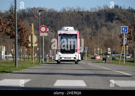 La société EASYMILE a mis en service un véhicule autonome sans