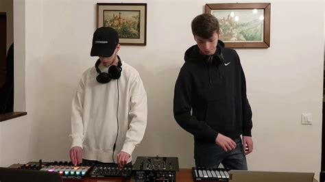 Alosoul Live Melodic Techno Set With Akai Apc Mk Ii Akai Midimix