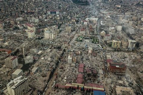 Lampaui Estimasi Who Korban Tewas Gempa Turki Suriah Dekati 24 000