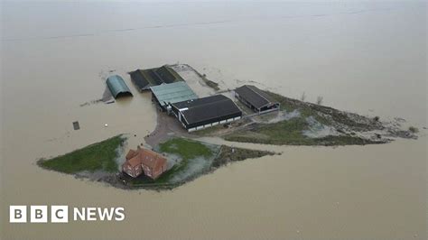 Lincolnshire farmer's heartbreak as his land floods again