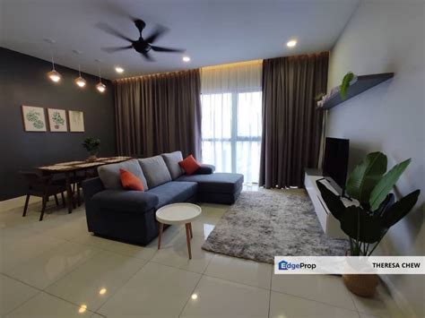 Fully Furnished Unit With Main Entrance Facing Sky Garden For Rental