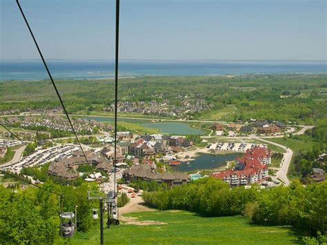 Discover Blue Mountain, Ontario’s largest mountain holiday resort ...