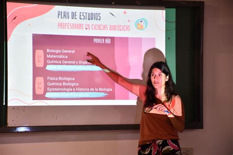 Ingresantes Y Docentes Dialogaron Sobre El Perfil Profesional De Las