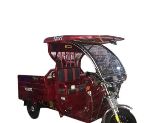 Yatri E Rickshaw Loader Vehicle Capacity Seater At Rs In