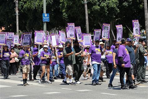 Thousands Of Los Angeles City Workers Stage Hour Strike Cgtn