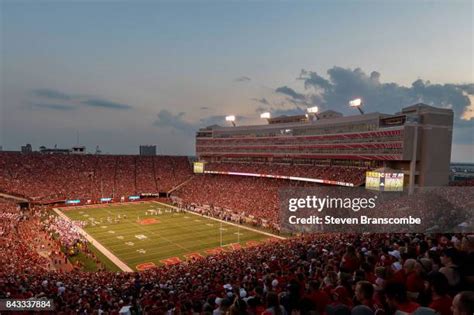 Arkansas State Red Wolves Memorial Stadium Photos and Premium High Res ...