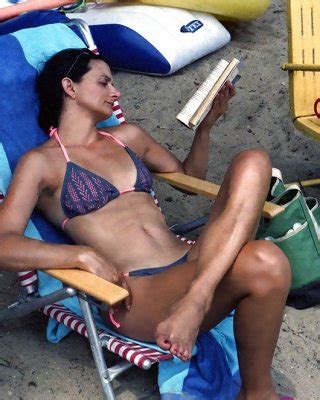 De Jolies Femmes En Bikini 02 Porn Pictures XXX Photos Sex Images 1852096 PICTOA