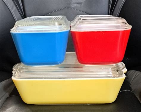 Pyrex Primary Colors Refrigerator Dish Set 501 503 In Great Condition Premiered In 1947 8