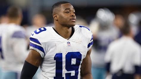 Cowboys Wr Amari Cooper Fined After Attending Mavericks Game Courtside