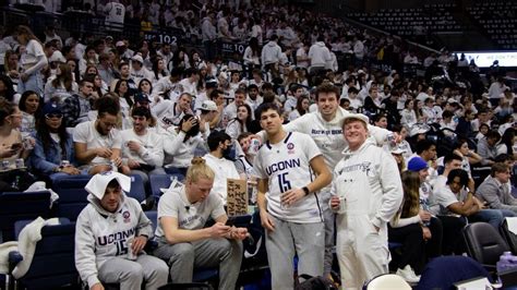 Uconn Claims Top Spot In The Nation For Sports Fans Nbc Connecticut