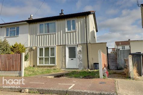 Rookery Crescent Dagenham Bed Semi Detached House For Sale