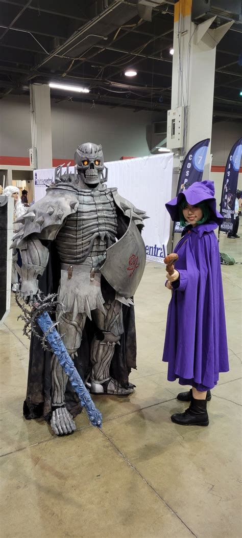 Berserk Skull Knight Cosplay