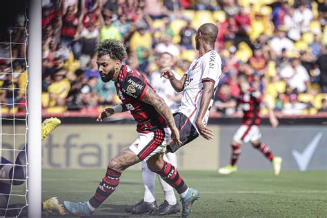 Flamengo Se Mantém Na Liderança Do Ranking Da Cbf Com Palmeiras E