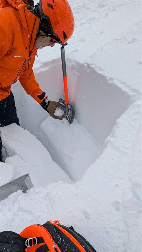 High Avalanche Warning Issued For Tahoe Backcountry