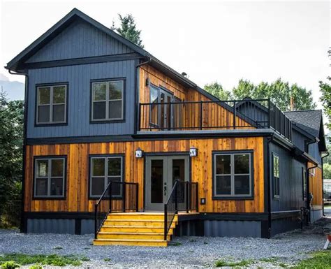 Luxury Shipping Container House In Canada Living In A Container