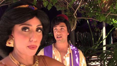 Aladdin And Princess Jasmine In Disneyland