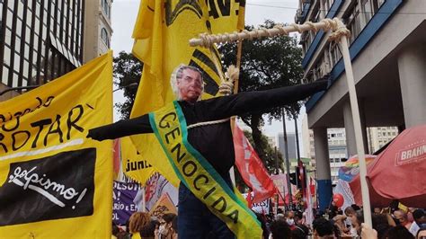 Manifestações Contra Bolsonaro Reúnem Políticos De Esquerda No Rio