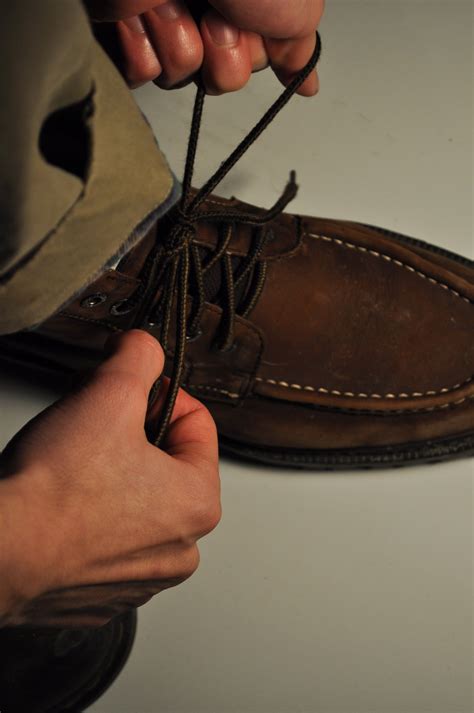 Double Knot Shoe Tying In A Flash 7 Steps