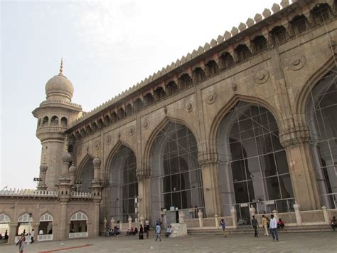 Indian Columbus: Mecca Masjid - Hyderabad