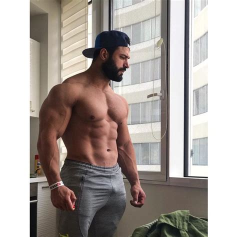 Mustafa Yildiz M Y Hulk On Instagram Muscle Hunk Muscle Instagram