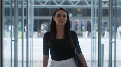 Mila Kunis Explora Un Traum Tico Pasado En El Tr Iler De La Chica M S