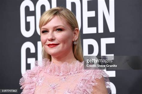 Kirsten Dunst Golden Globes Photos And Premium High Res Pictures