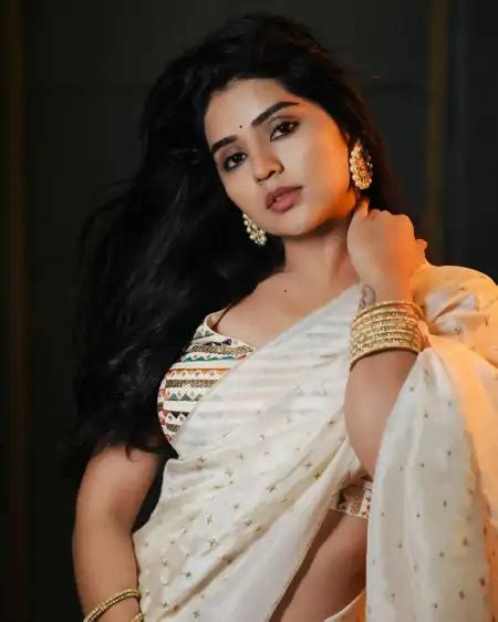 Megha Shetty Top 20 Hot Pics And Photo