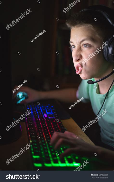 Angry Gamer Boy Lost His Game Stock Photo 637866064 Shutterstock