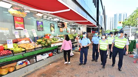 食環署警方聯合執法打擊店舖阻街 發出56張告票 香港商報