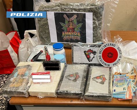 Blitz Anti Droga La Polizia Arresta 4 Persone Sequestrati Quasi 8 Kg