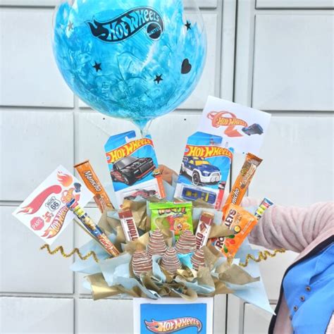 Ramo Hot Wheels Dia Del Novio De Octubre Carros Hot Wheels