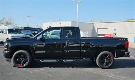 Chevrolet Silverado Redline Edition