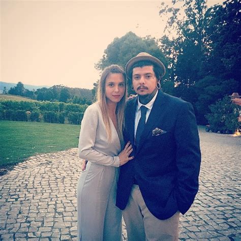 Agir Faz Pedido De Casamento Em Pleno Concerto