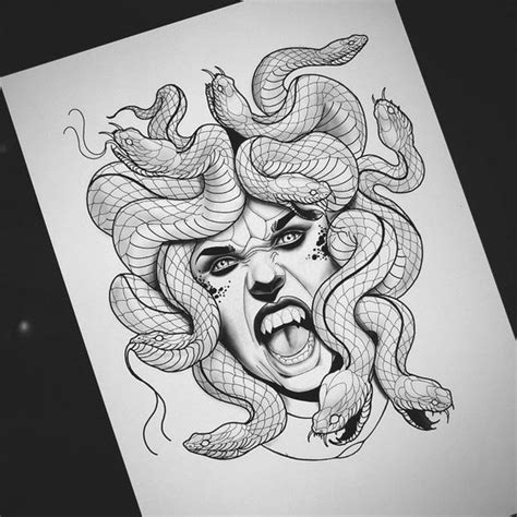 Pin De Angelique Roper Em Mine Tatuagem De Medusa Tatuagem Da