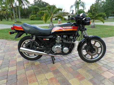 1984 Kawasaki KZ700 Bike Urious