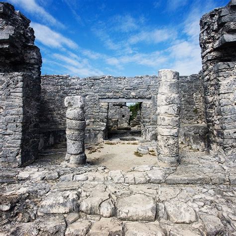 Tulum Ruins Travel Guide: Location, Attractions & Safety