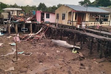 93 Rumah Di Pulau Kasu Rusak Diterjang Puting Beliung 5 Warga Terluka